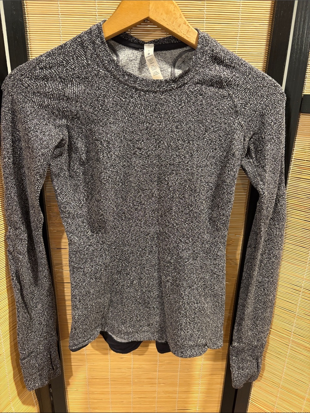 Lululemon Heathered Gray Long Sleeve Knit Top